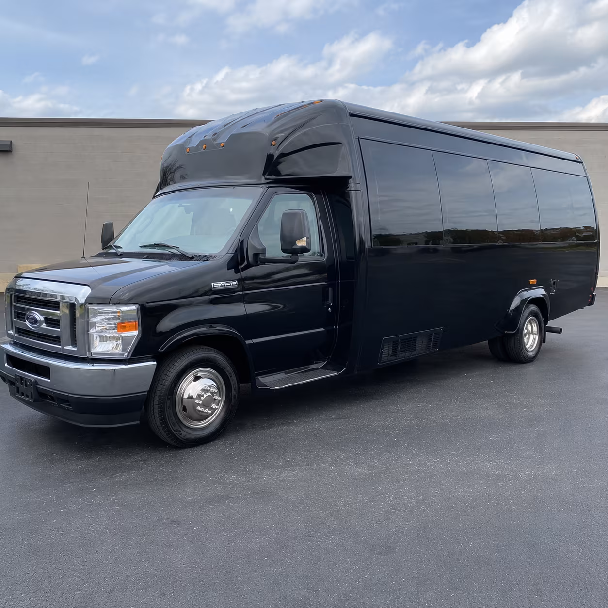 Phoenix Winery Tour & Pub Crawl Transportation