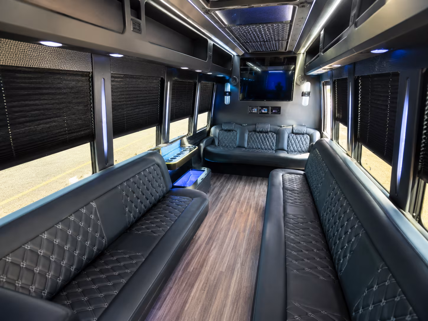 Scottsdale Birthday, Sweet 16, & Quinceañera Transportation onboard seating