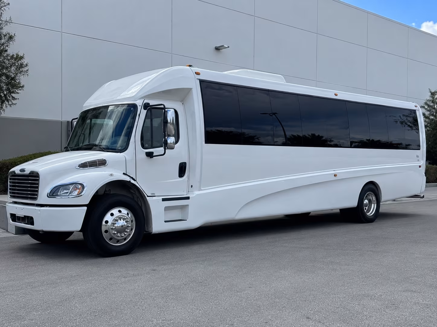 Scottsdale Concert & Music Festival Transportation party bus exterior