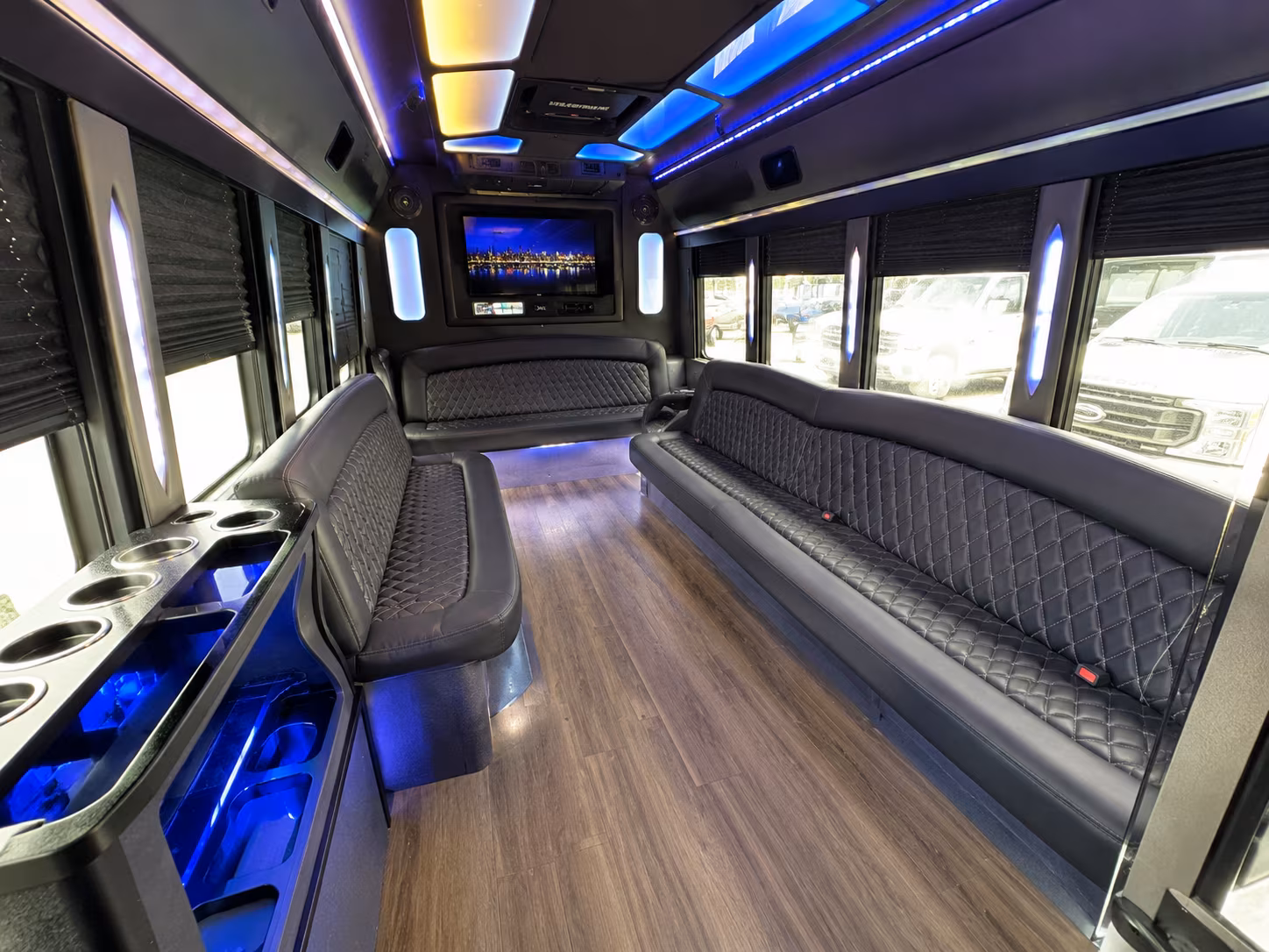 Scottsdale Prom & Homecoming Transportation onboard seating